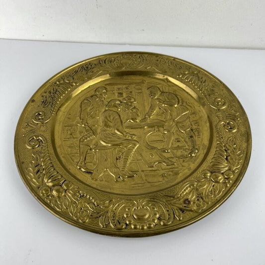 Antico piatto in ottone decorativo vintage placca rustica da parete Taverna 900 Categoria altro