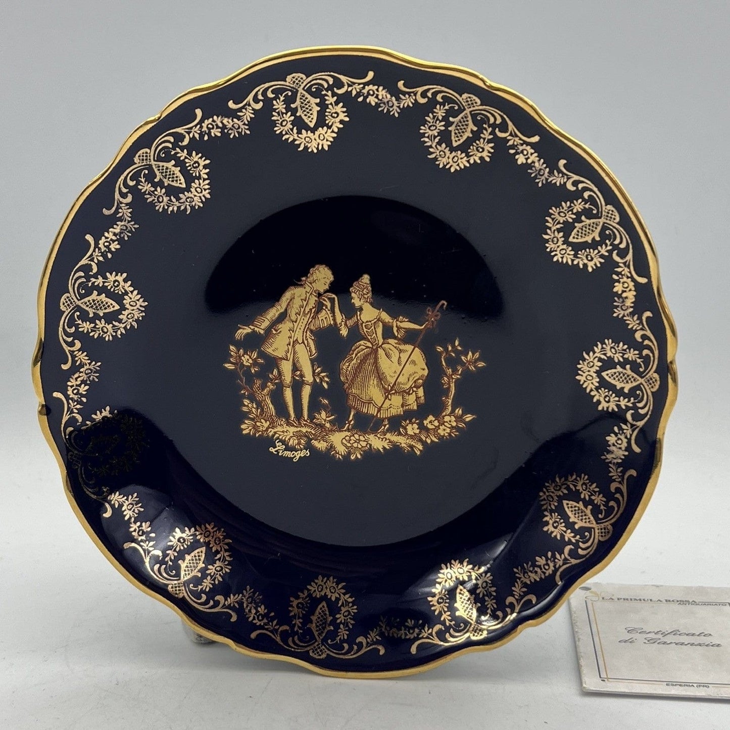 Antico Piatto piattino in porcellana Limoges blu e oro Stile Fragonard Vintage Categoria Piatti e Piattini