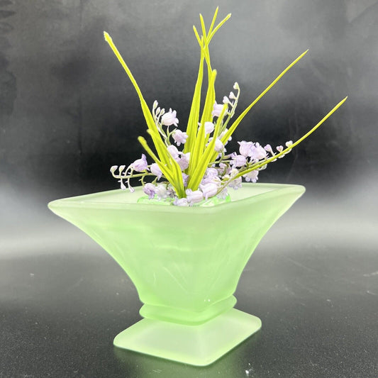 Antico porta fiori in vetro opaline verde Art Deco anni 30 Bagley portafiori Categoria Vetri e Cristalli