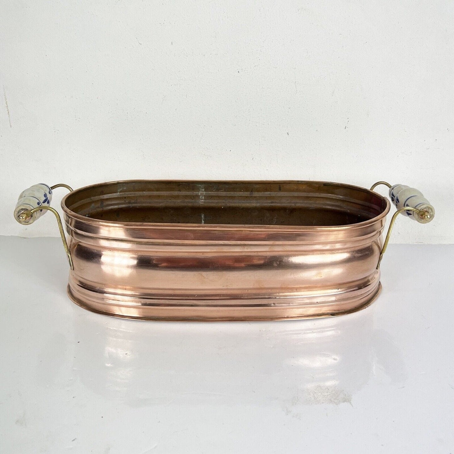 Antico Porta vaso contenitore in rame con manici d'epoca 900 cache pot Categoria altro