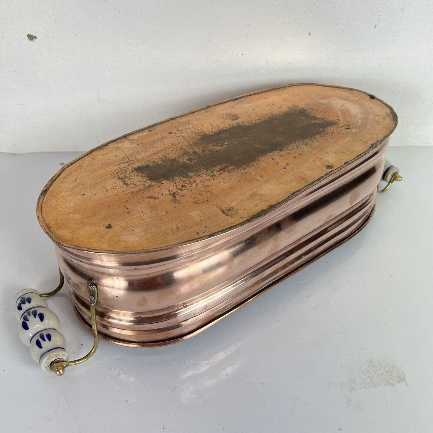 Antico Porta vaso contenitore in rame con manici d'epoca 900 cache pot Categoria altro