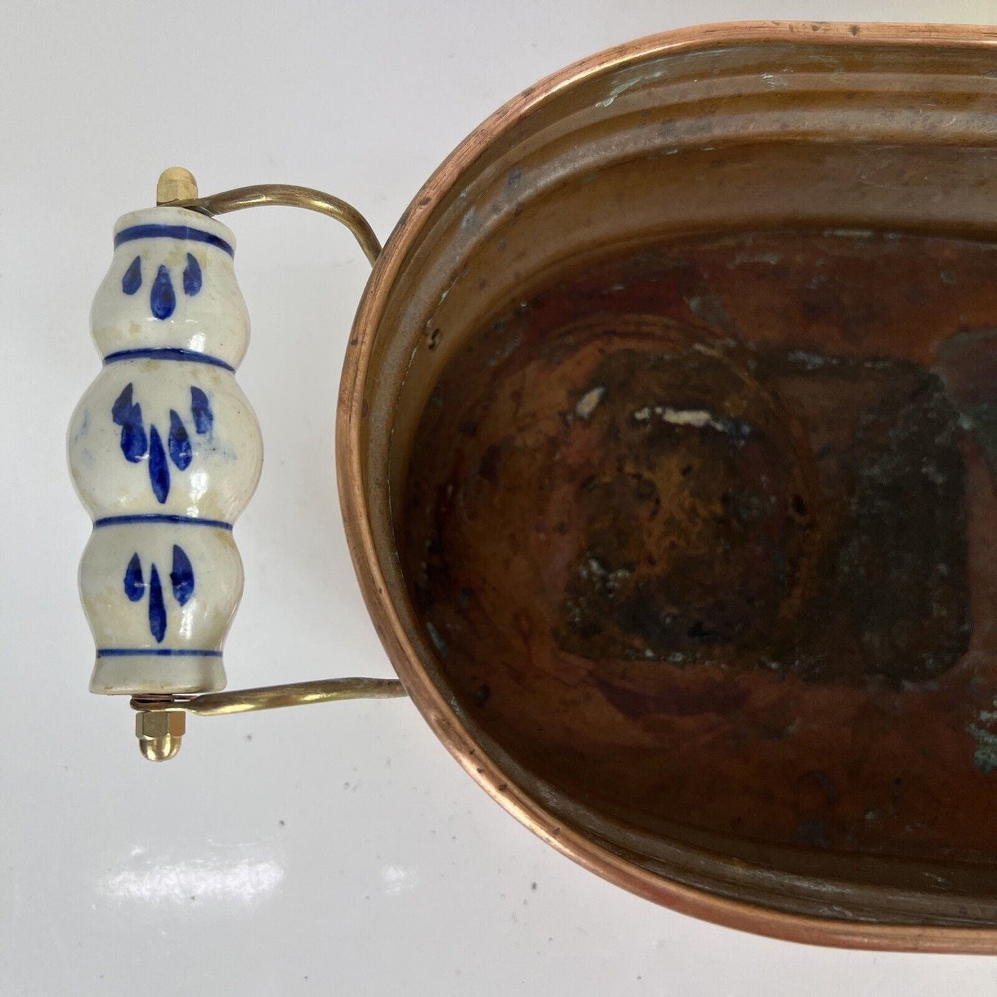 Antico Porta vaso contenitore in rame con manici d'epoca 900 cache pot Categoria altro