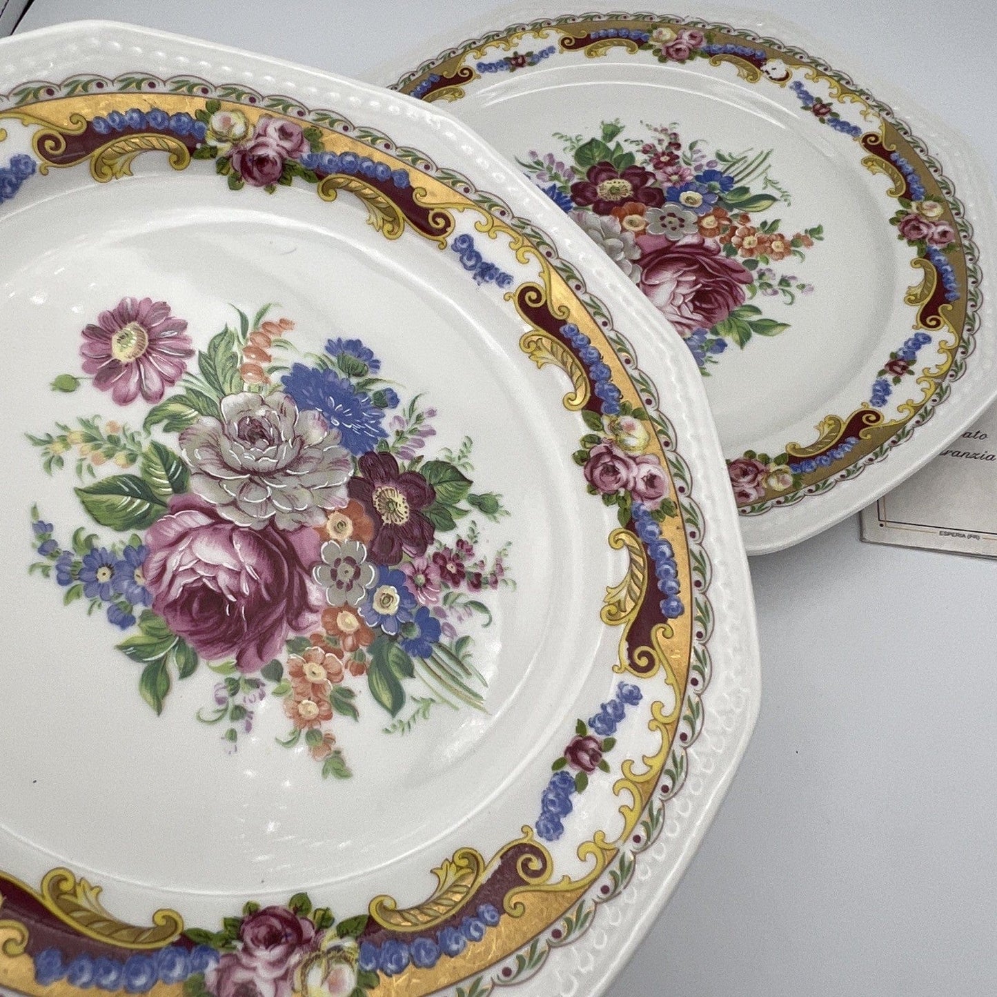 Antico servizio di piatti piattini in porcellana Stile Limoges decoro fiori oro Categoria Piatti e Piattini
