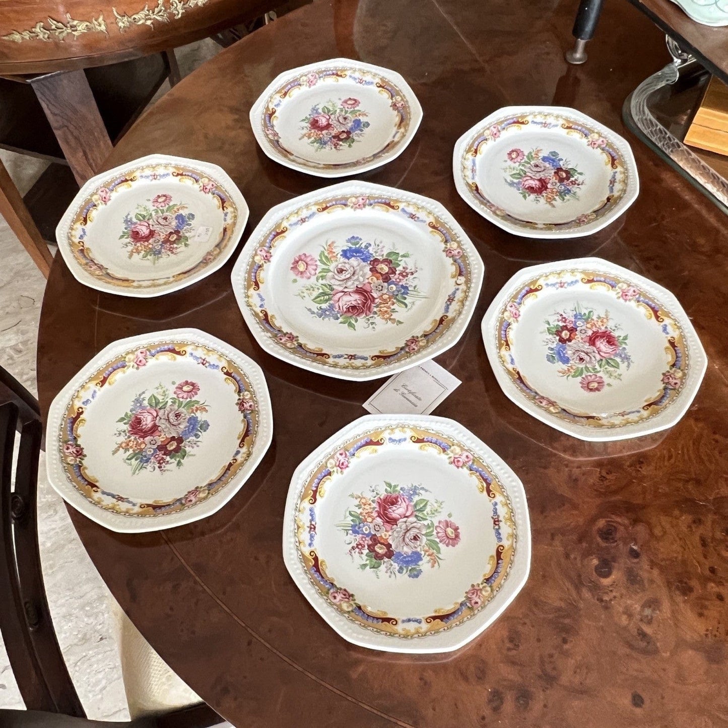 Antico servizio di piatti piattini in porcellana Stile Limoges decoro fiori oro Categoria Piatti e Piattini