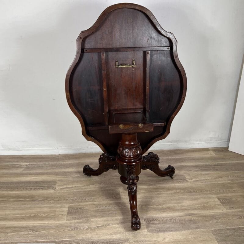 Antico tavolo biscotto in legno di palissandro a vela inglese pieghevole 1866 Categoria Arredamento