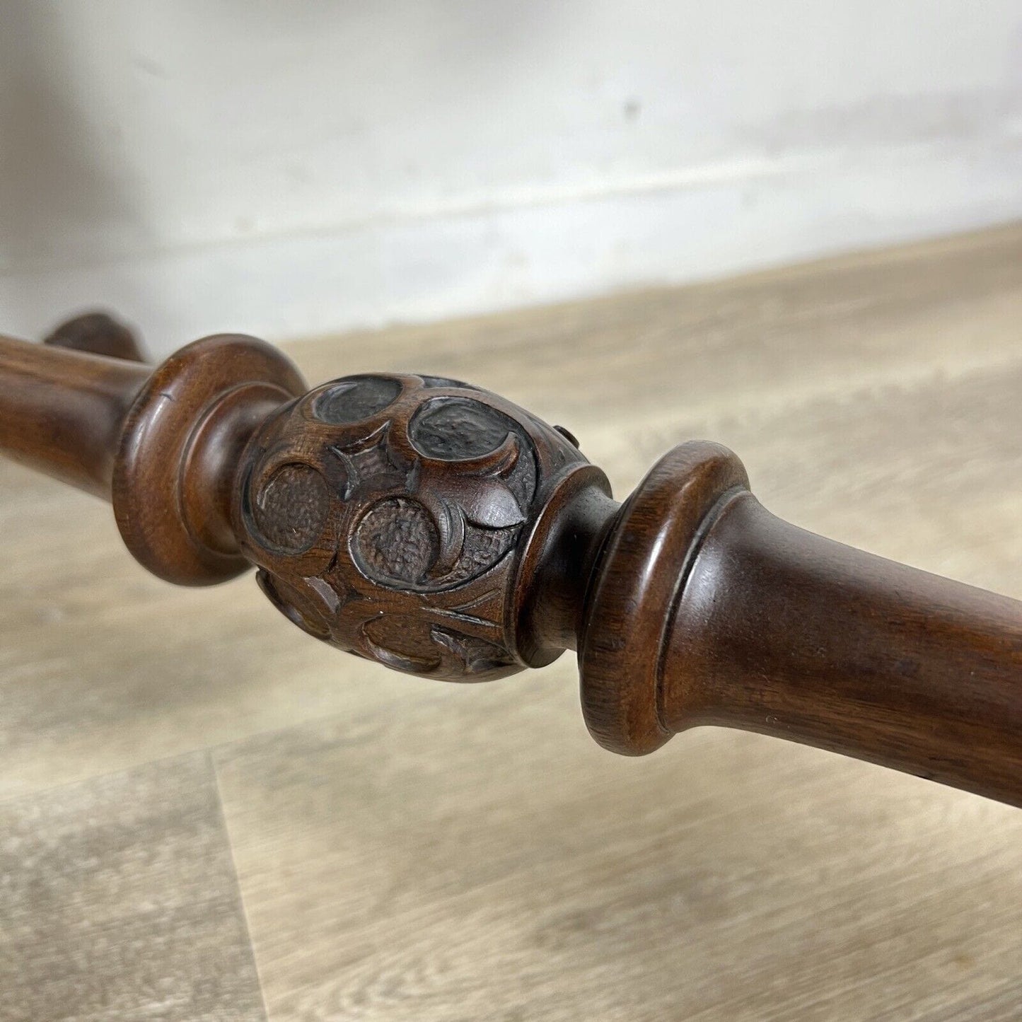 Antico Tavolo da gioco Inglese 800 pieghevole intarsiato in radica di noce Categoria Tavoli - tavolinetti