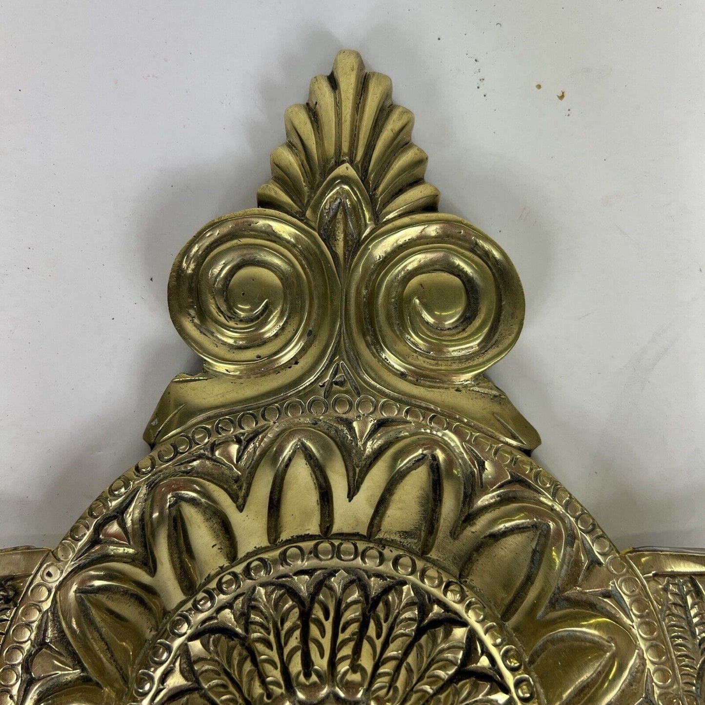 Applique in ottone bronzo stile Barocco Antico a due luci Lampada epoca 900 Categoria Lampade Appliques