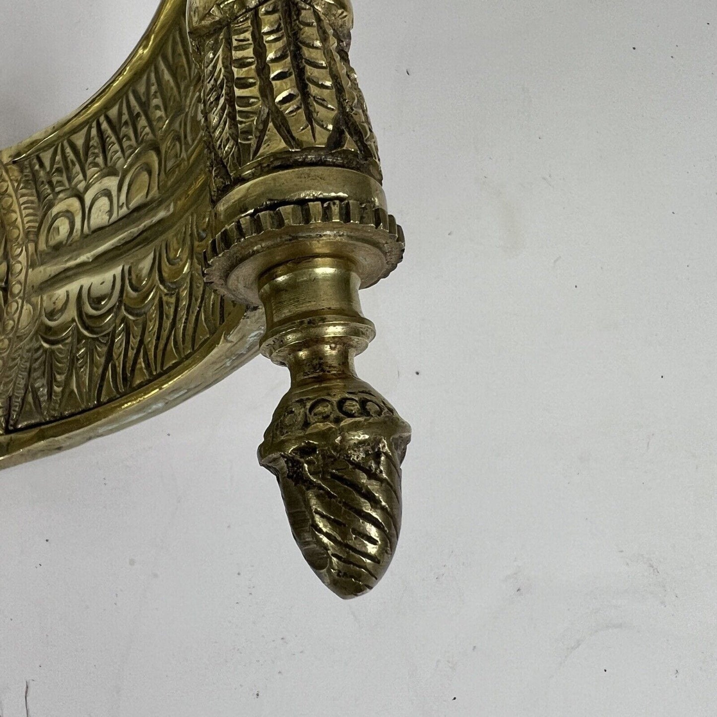 Applique in ottone bronzo stile Barocco Antico a due luci Lampada epoca 900 Categoria Lampade Appliques
