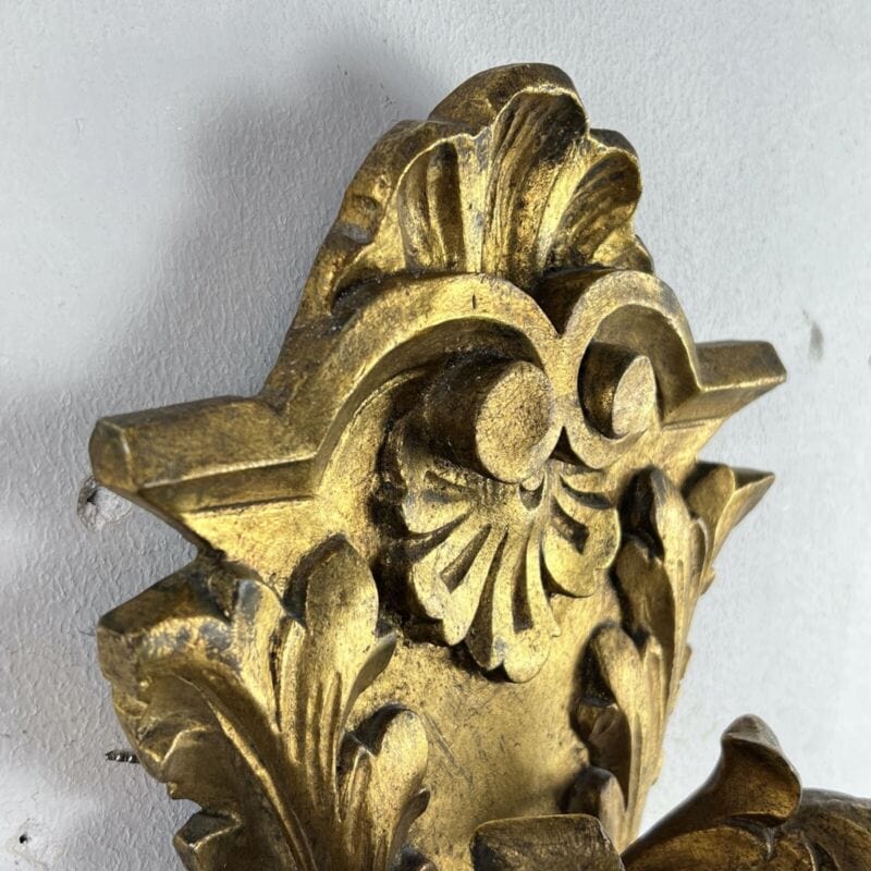 Applique stile antico in legno dorato oro lampada da parete a due luci anni 40 Categoria Lampade Appliques