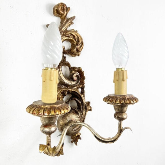 Applique stile barocco antico in legno dorato oro lampada da parete a due luci Categoria Lampade Appliques