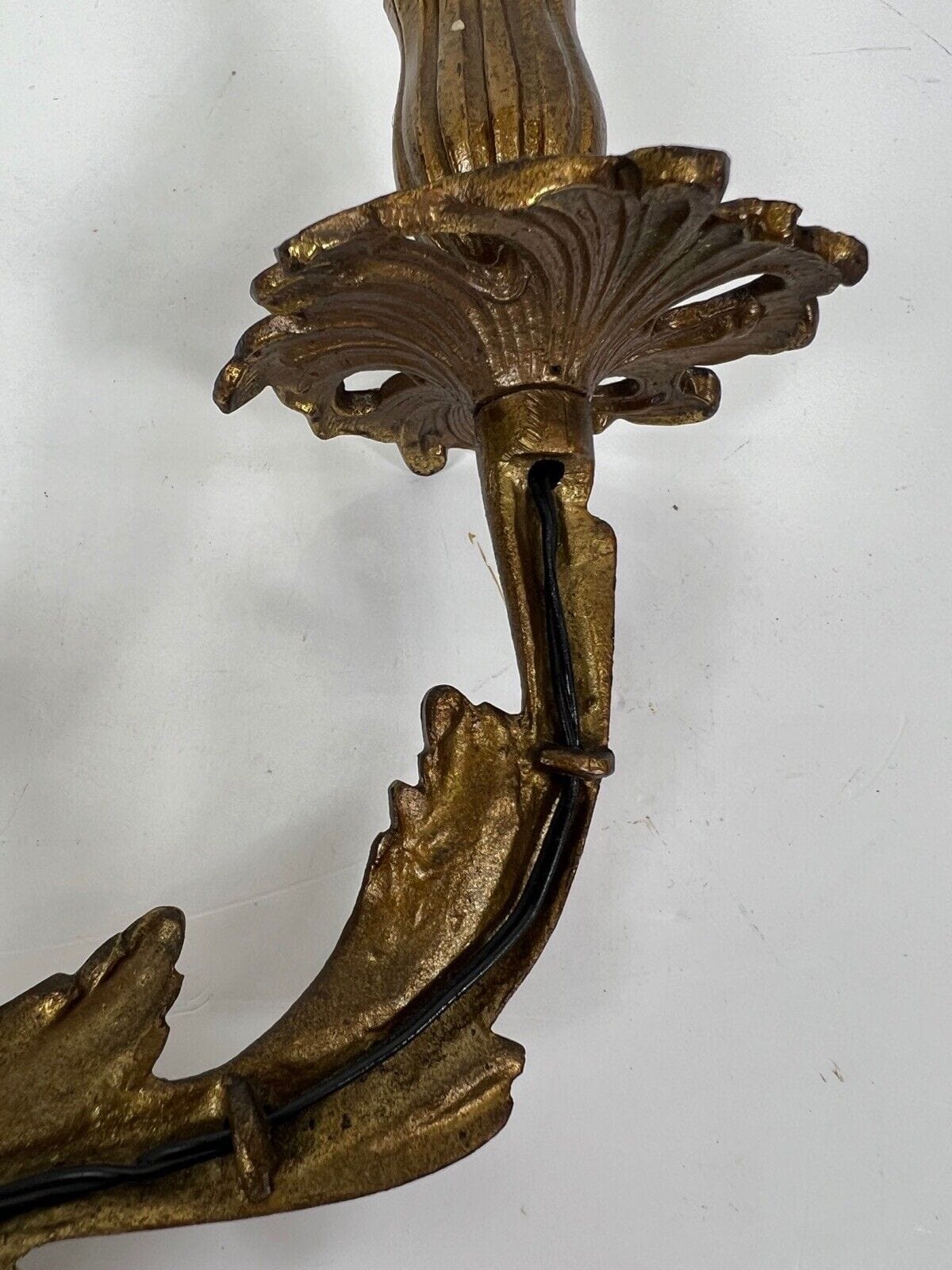 Applique vintage in ottone bronzo a tre fiamme luci Lampade stile antico parete Categoria Lampade Appliques