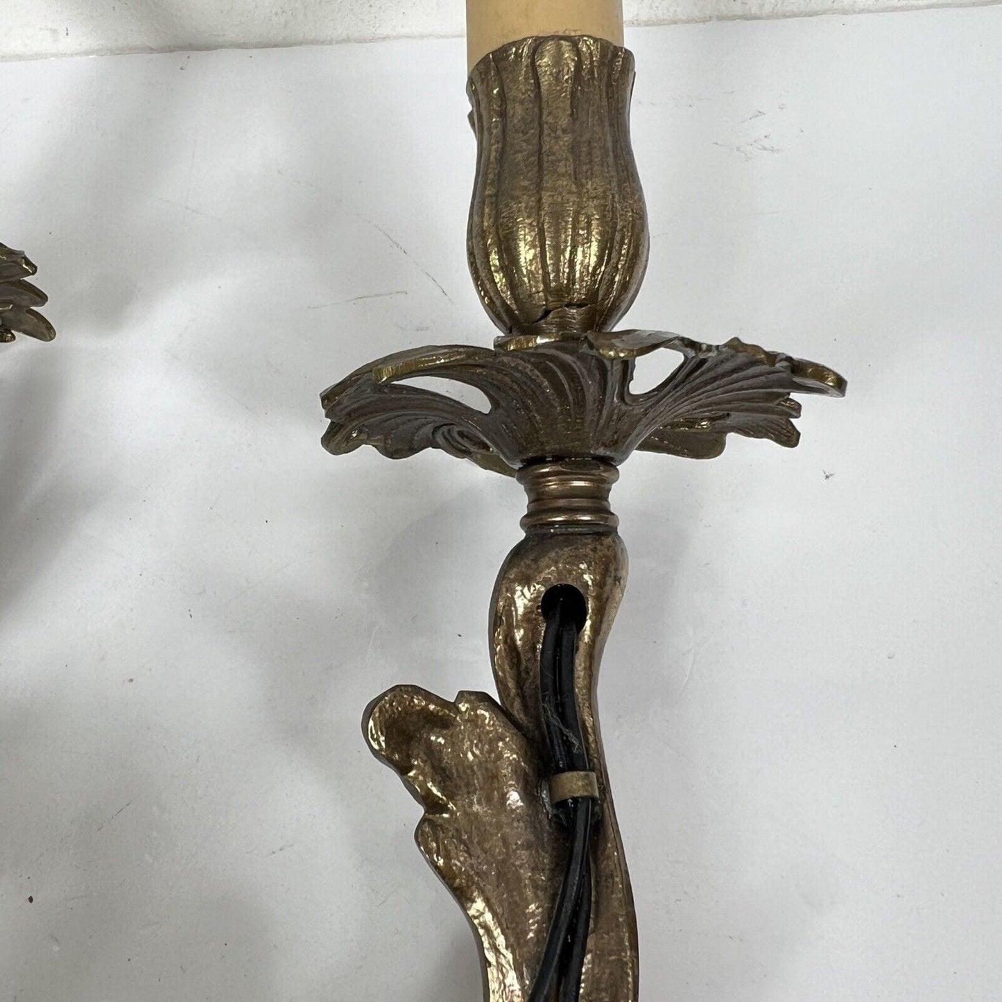 Applique vintage in ottone bronzo a tre fiamme luci Lampade stile antico parete Categoria Lampade Appliques