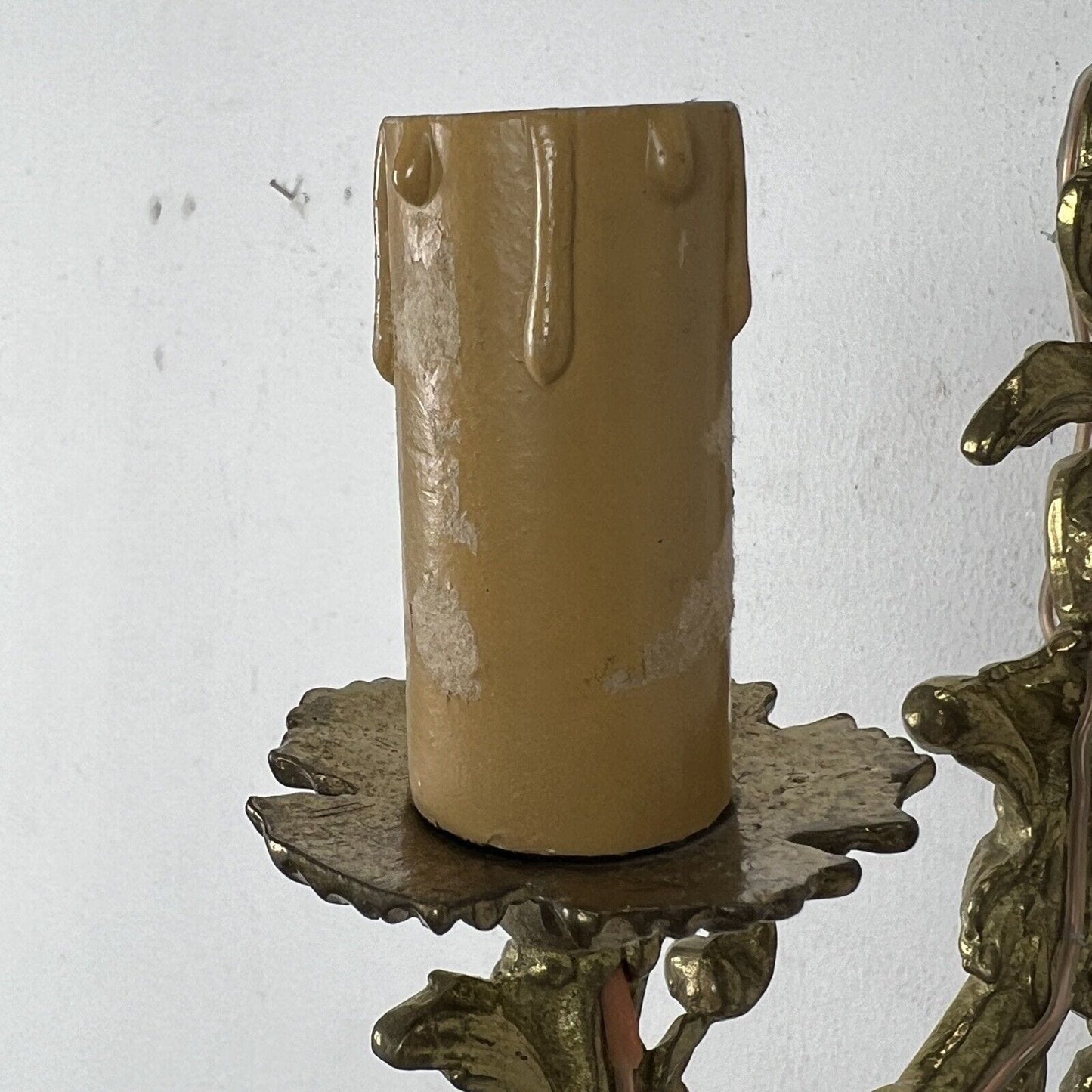 Applique vintage in ottone bronzo a una fiamma luce Lampada barocco da parete Categoria Lampade Appliques