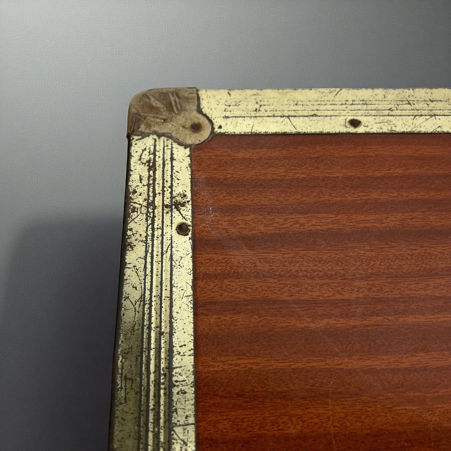 Baule antico in legno da viaggio Forziere Cassapanca 900 vintage Cassa Anni '60 Categoria Casse & Bauli