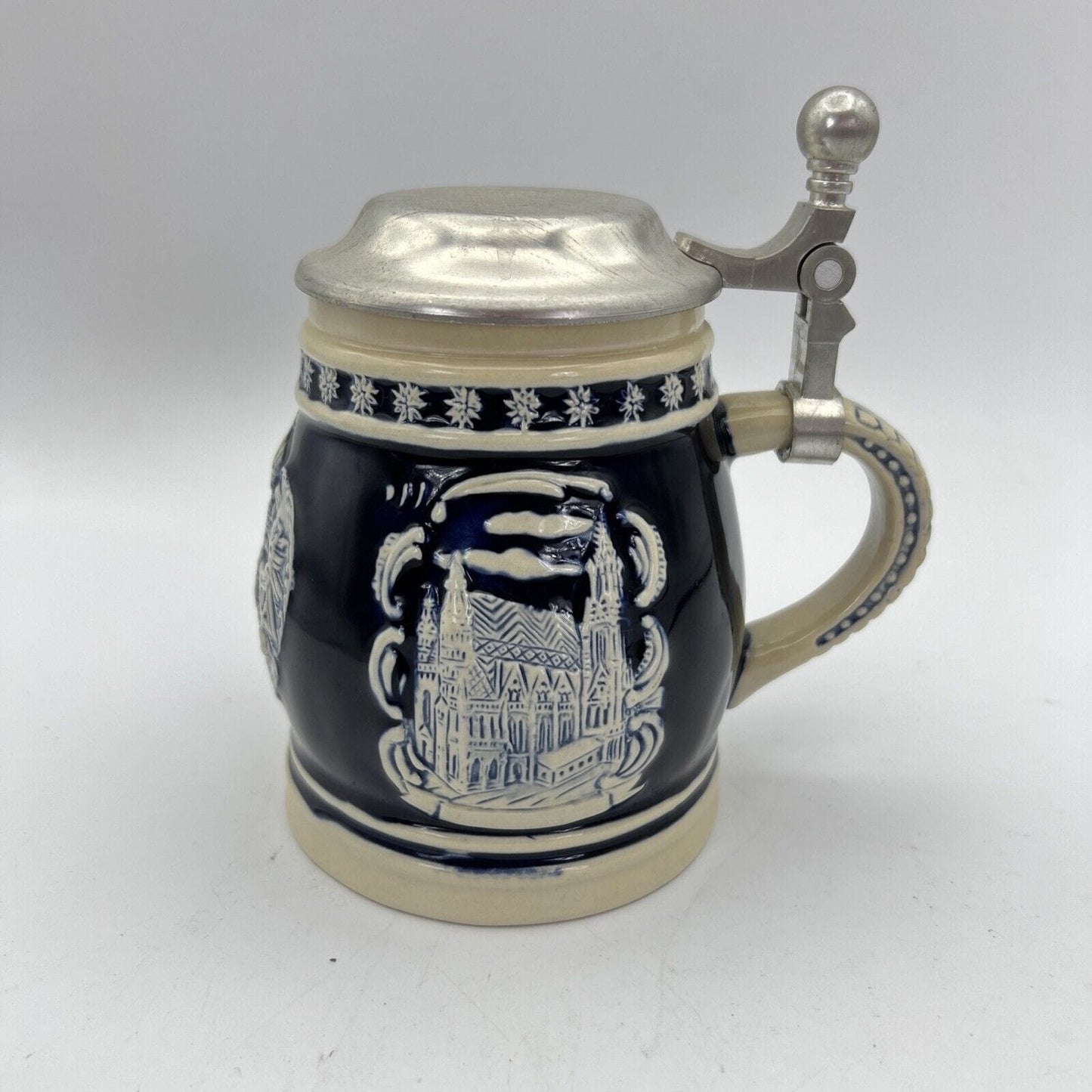 Boccale da birra in ceramica Austria vintage con coperchio in peltro bicchiere Categoria Boccali
