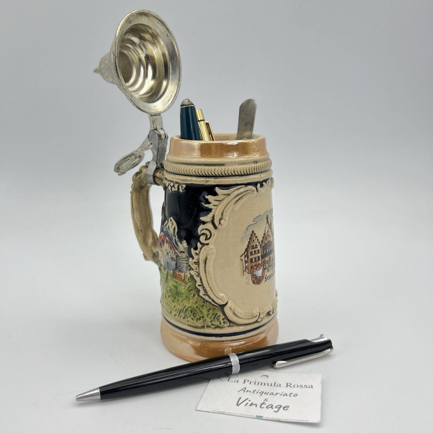 Boccale da birra in ceramica tedesco vintage con coperchio peltro Francoforte Categoria Boccali