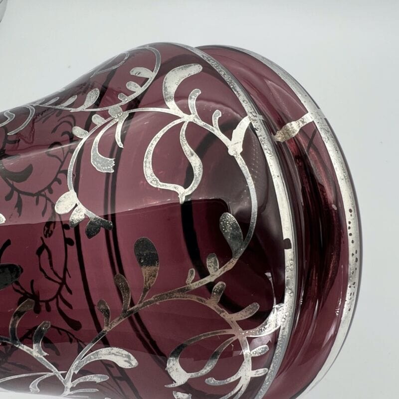 Bottiglia antica in vetro rosso e argento da per liquore rosolio Liberty Italia Categoria Vetri e Cristalli