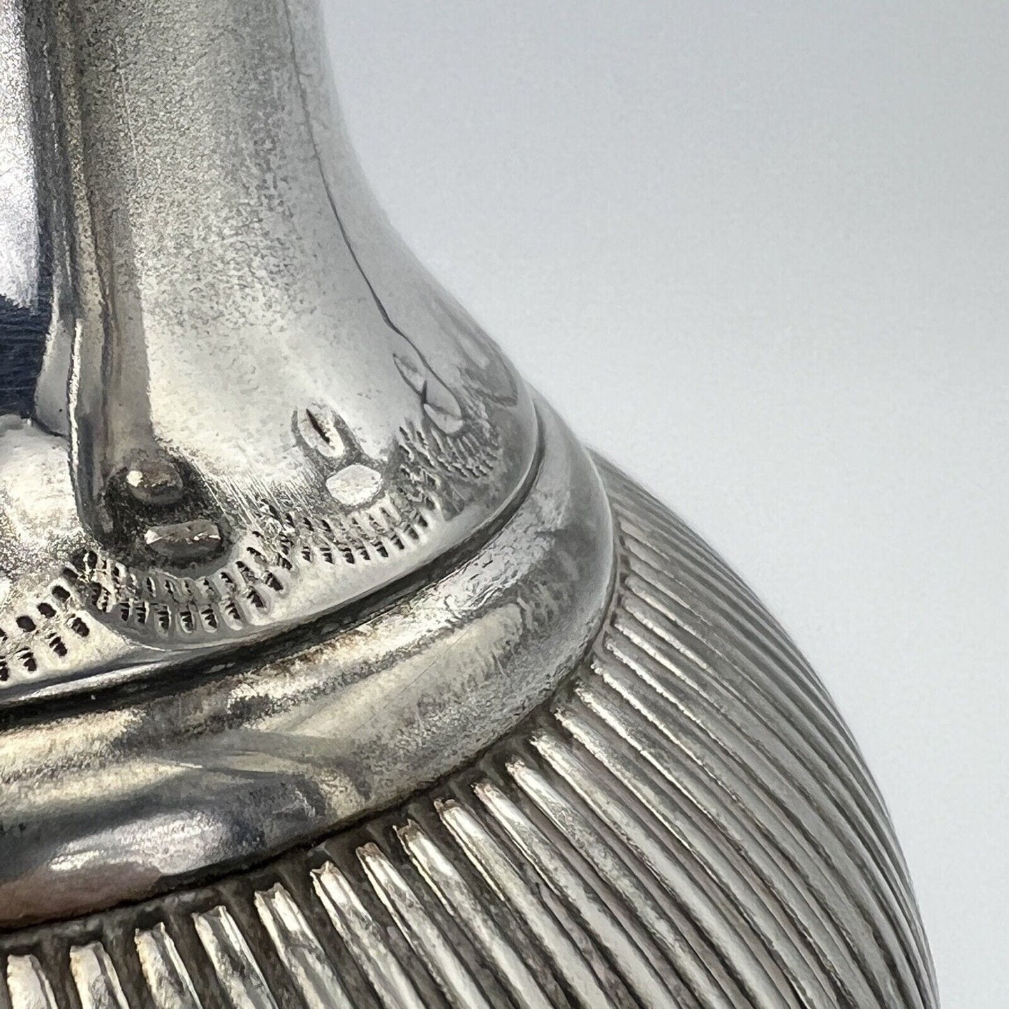 Brocca caraffa antica in argento sheffield silver plated Versatoio d'epoca 800 Categoria Brocche