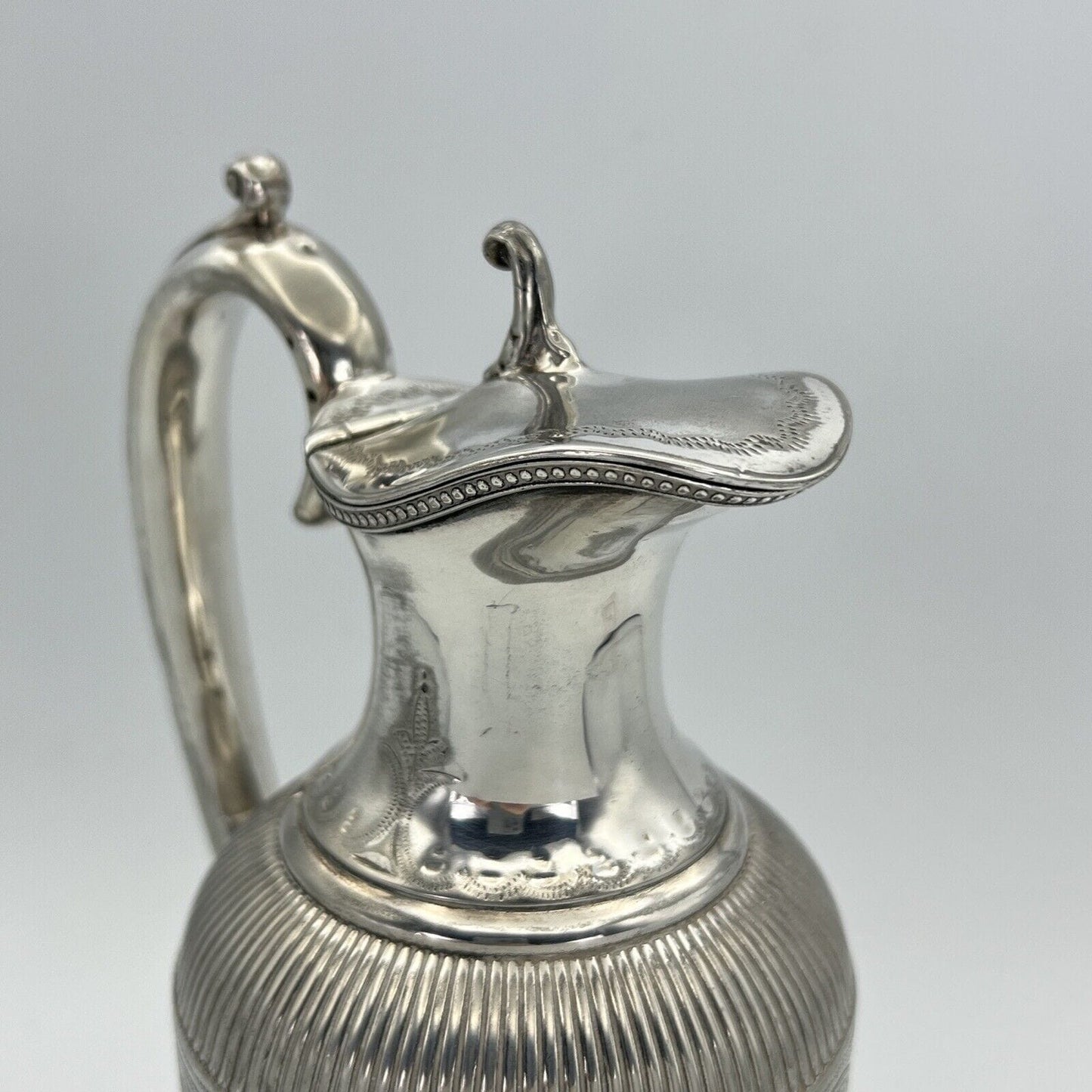 Brocca caraffa antica in argento sheffield silver plated Versatoio d'epoca 800 Categoria Brocche