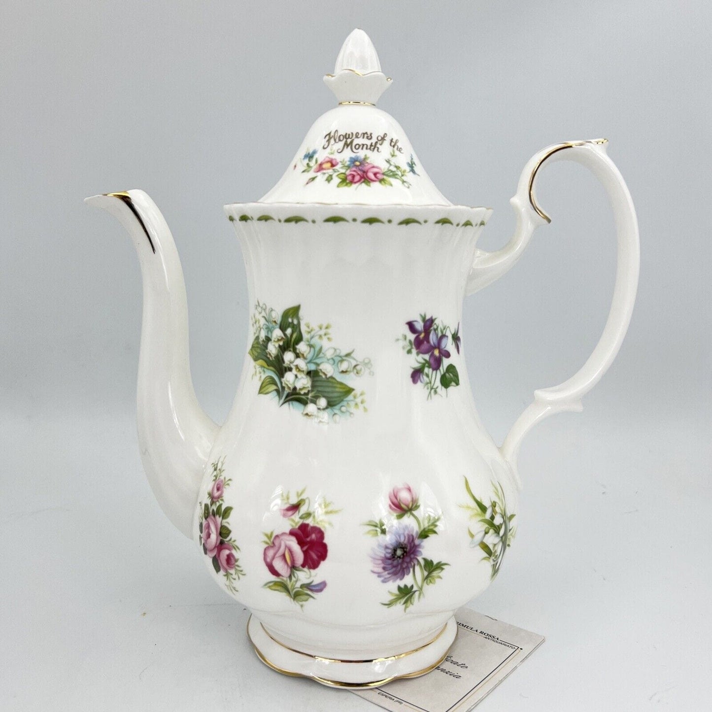 Caffettiera in porcellana Royal Albert con mesi Flower of the month teiera 1984 Categoria Servizio tazze - Tazze