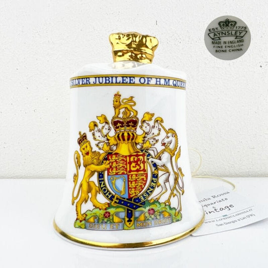 Campanella in porcellana Aynsley Regina Elisabetta II Casa Reale commemorativa Categoria  Campane - Campanelle