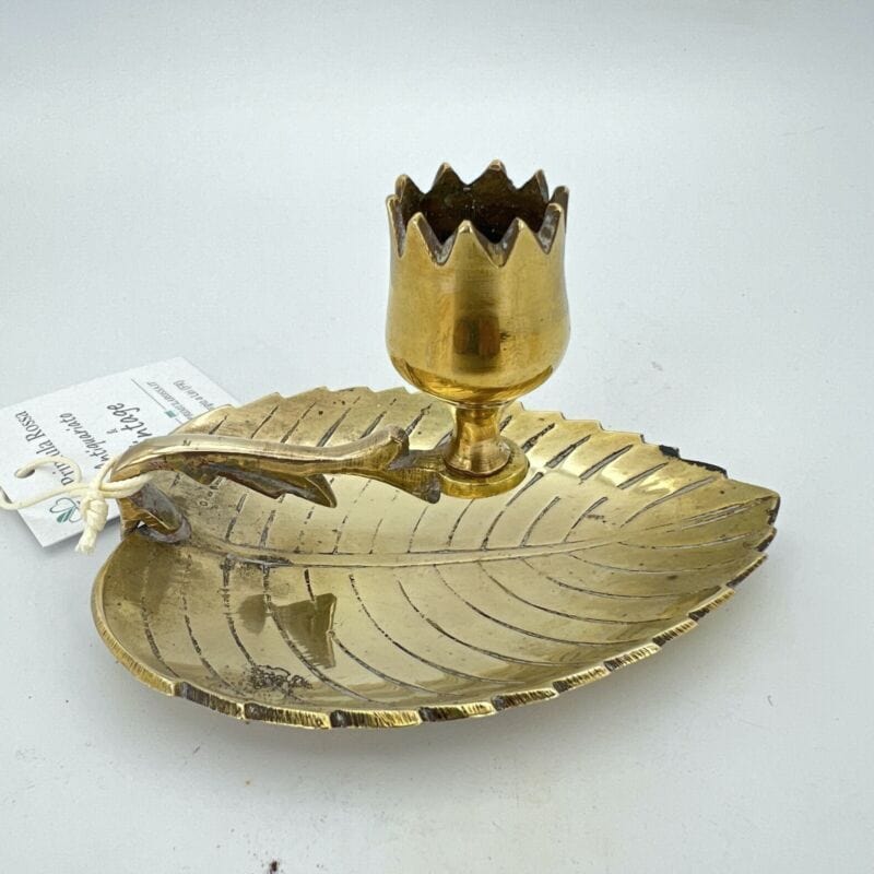 Candeliere Antico in ottone candelabro portacandela Vintage a forma di foglia Categoria Ottone