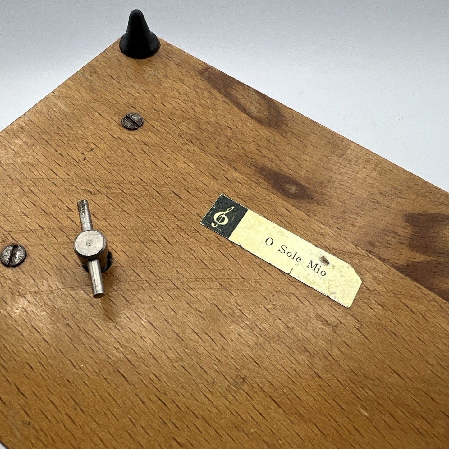 Carillon vintage antico in legno scatola portagioie cofanetto anni 60 O Sole Mio Categoria Carillon