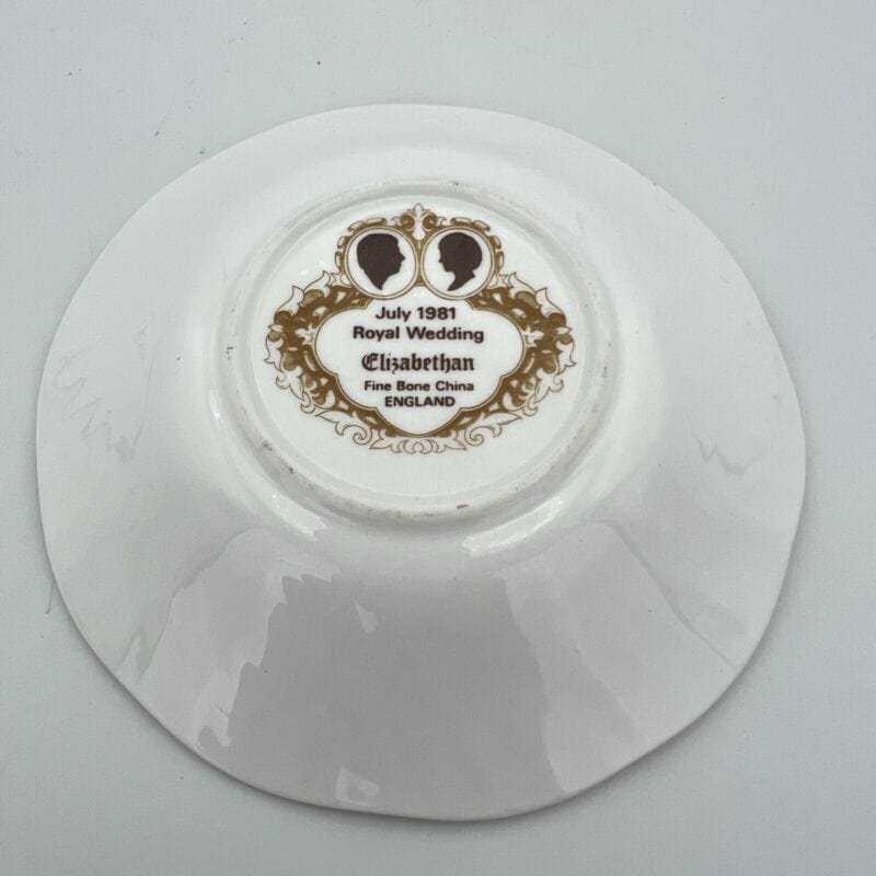 Carte da Gioco Vintage Inglesi Souvenir Principe Carlo Lady Diana Reale 1981 Categoria Ceramiche e Porcellane