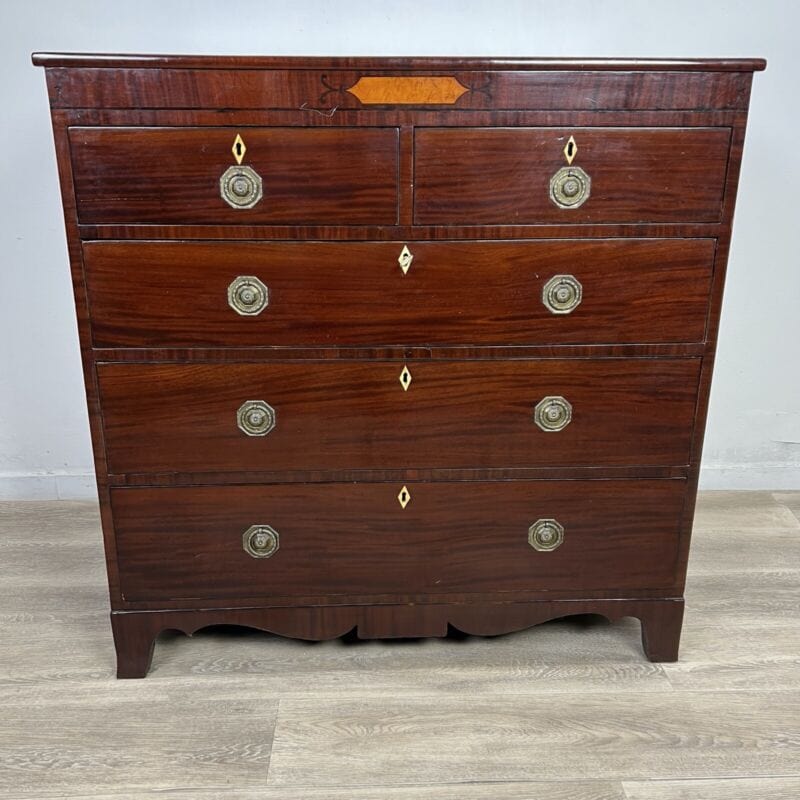 Cassettone antico epoca 800 comò cassettiera inglese Stile Giorgio III in mogano Categoria Arredamento
