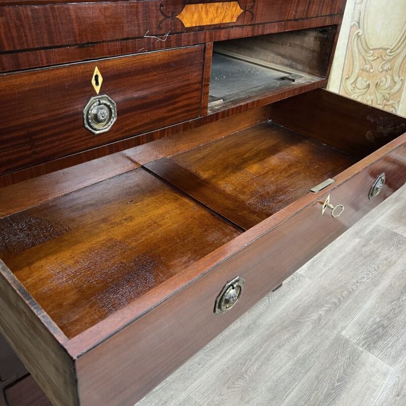 Cassettone antico epoca 800 comò cassettiera inglese Stile Giorgio III in mogano Categoria Arredamento