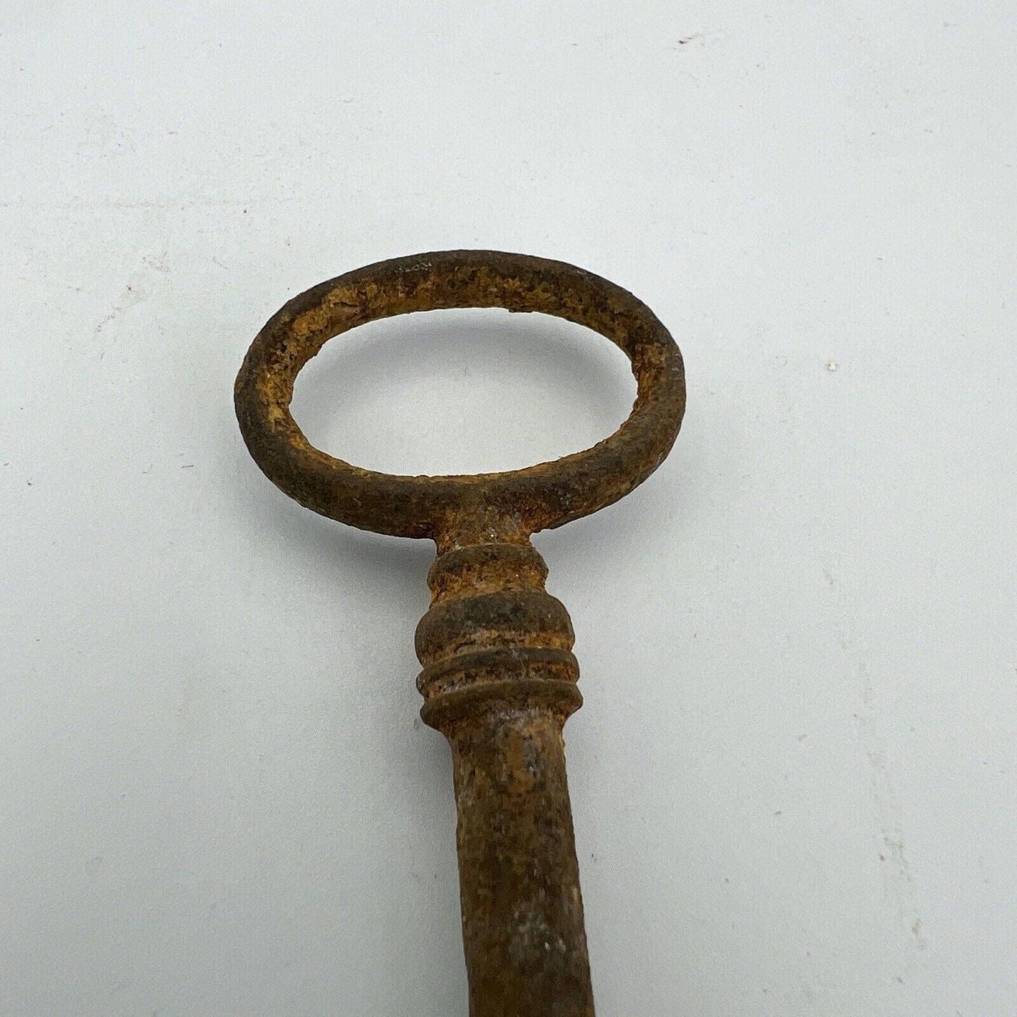 Chiave antica in ferro forgiato grande per portone vecchia ferramenta epoca '800 Categoria Accessori & Ferramenta d'epoca