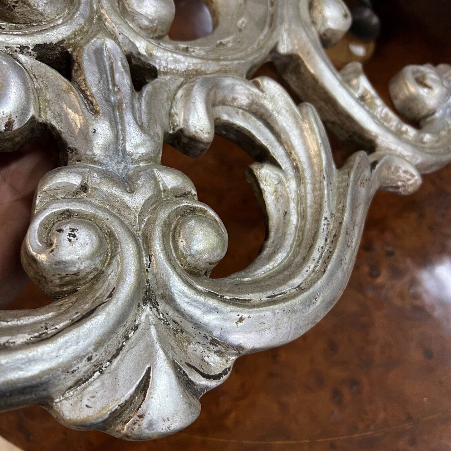 Cimasa antica in legno fregio sovraporta sopra porta intaglio barocco argento Categoria Cimase Fregi Intagli