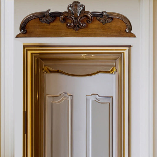 Cimasa antica in legno pannello fregio sovraporta sopra porta intaglio epoca 800 Categoria Cimase-Fregi-Intagli in legno