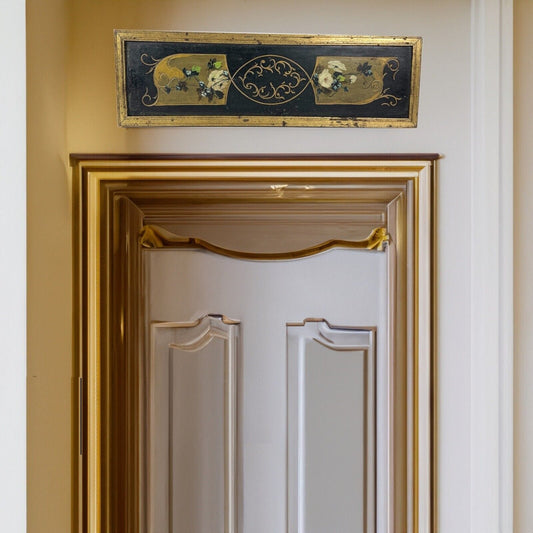 Cimasa antica in legno pannello fregio sovraporta sopra porta intaglio vecchio Categoria Cimase-Fregi-Intagli in legno