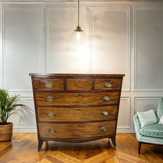 Comò cassettone antico 800 bombato stile inglese mobile in legno di mogano Madia Categoria Comò & Cassettiere