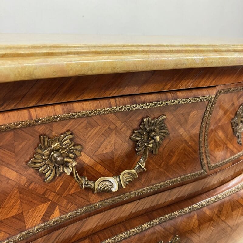 Comò cassettone antico in stile Luigi XV bombato intarsiato mobile in legno 900 Categoria Servante - Servantini
