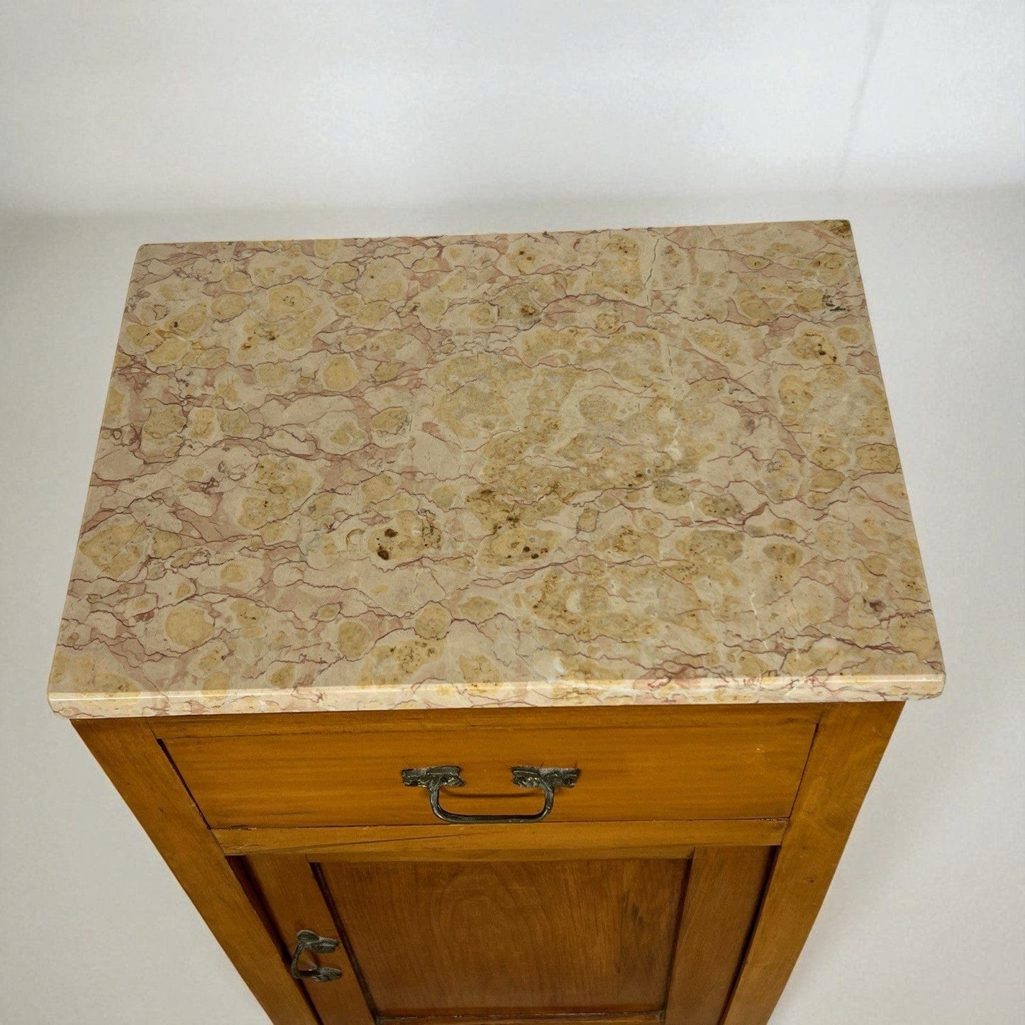 Comodino antico mobiletto mobile in legno stile Liberty porta telefono 900 Categoria Comodini