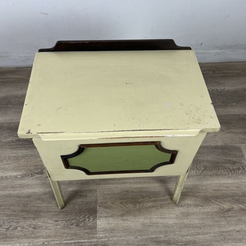 Comodino stile anni 50 Mobiletto vintage in legno modernariato Shabby Chic Categoria Comodini