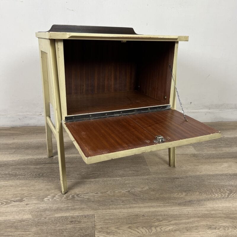 Comodino stile anni 50 Mobiletto vintage in legno modernariato Shabby Chic Categoria Comodini