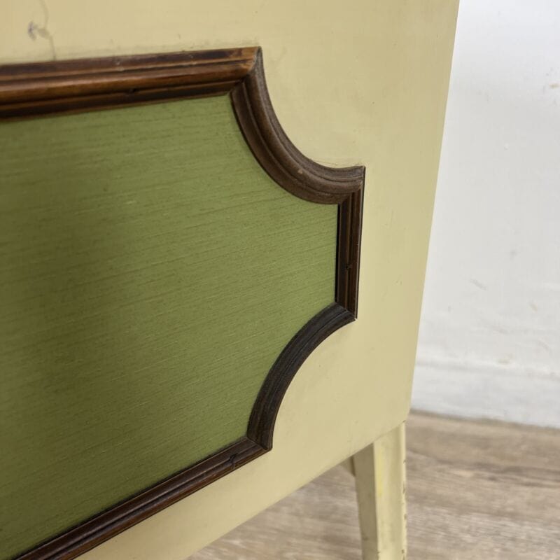Comodino stile anni 50 Mobiletto vintage in legno modernariato Shabby Chic Categoria Comodini