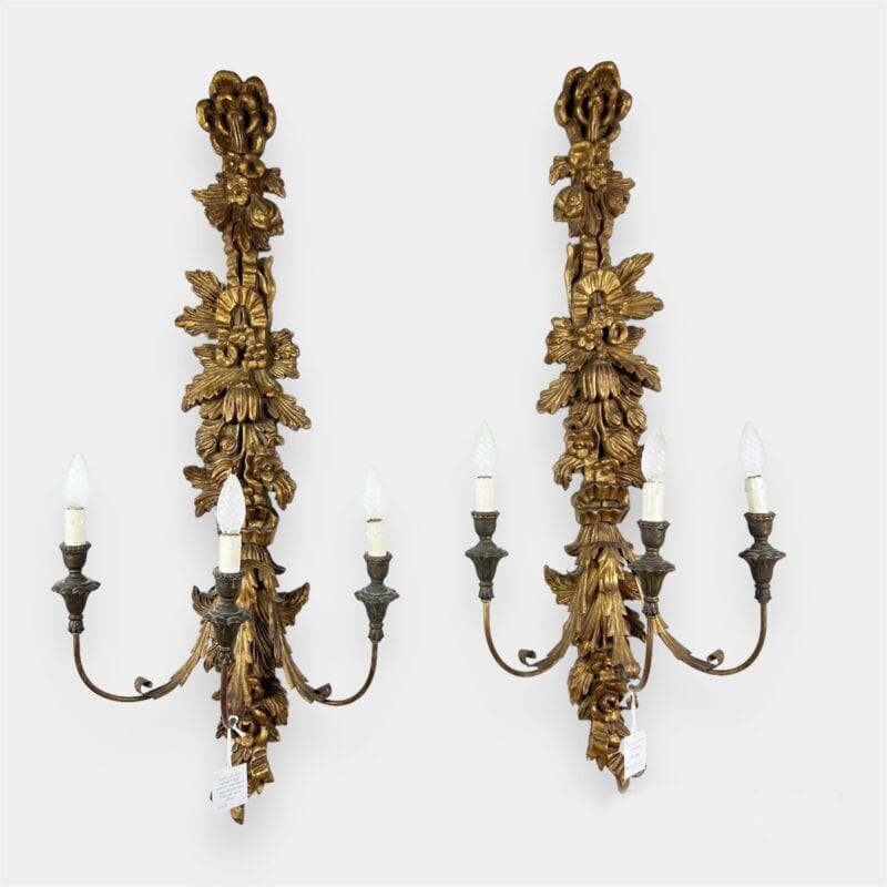 Coppia Applique antichi in legno dorato stile barocco Grande lampada da parete Categoria Lampade Appliques