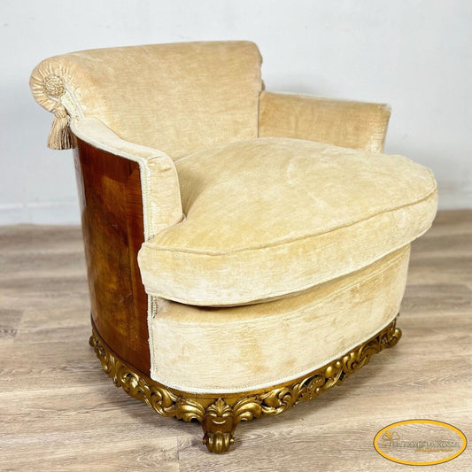 Coppia di poltrone a pozzetto stile art deco barocco antico tessuto beige oro Categoria Sedie