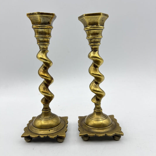 Coppia di porta candela antichi in ottone candeliere candelabri Torciglioni Categoria altro