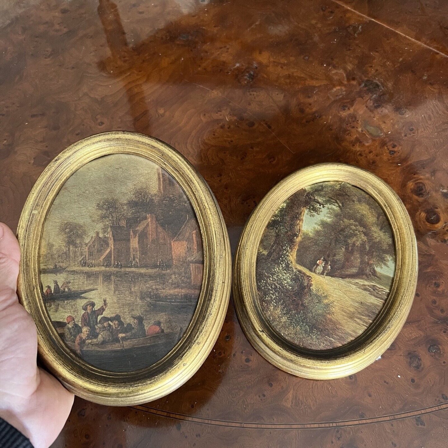 Coppia quadretti antichi miniature ovali paesaggio cornici legno dorato Stampe Categoria Quadri