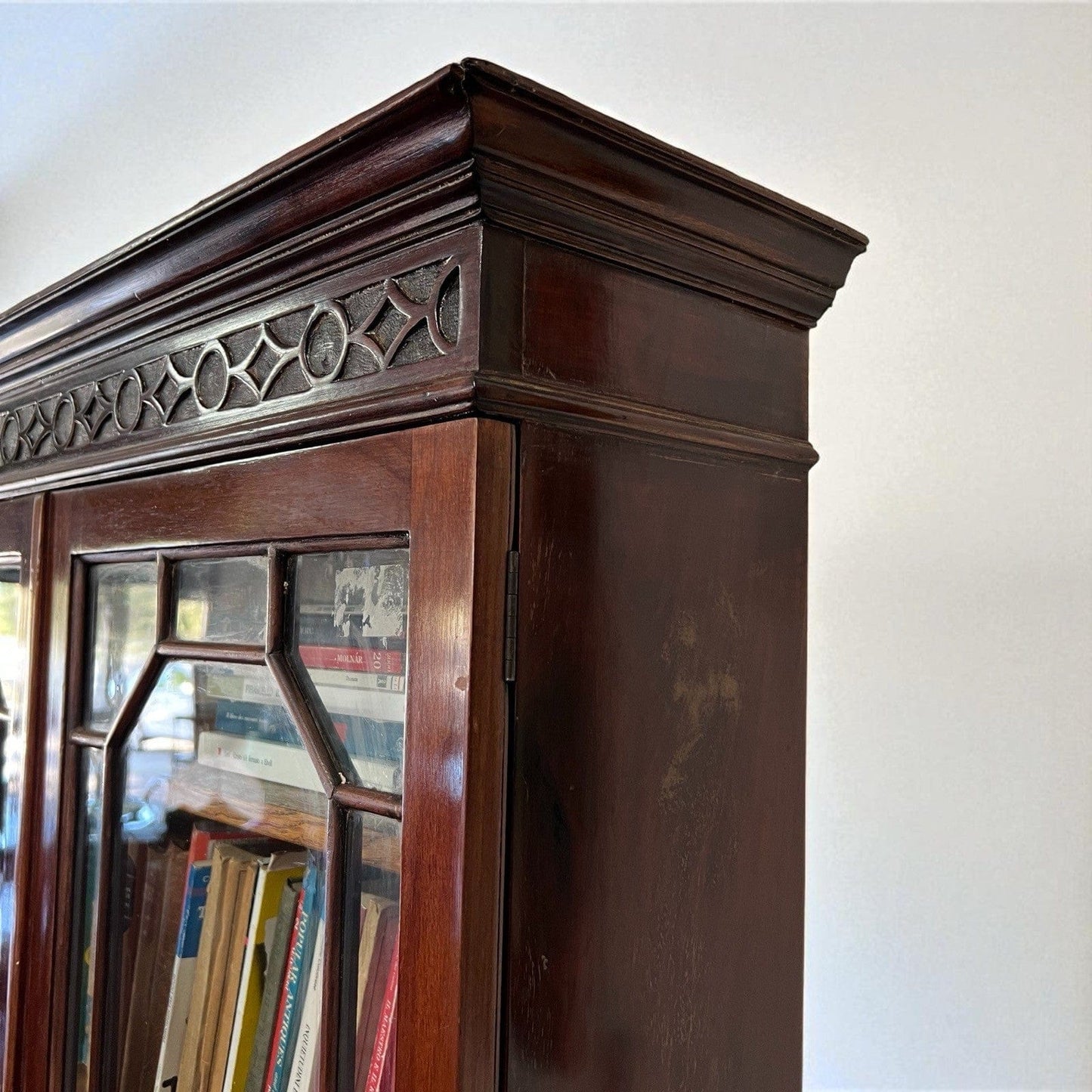 Credenza antica mobile libreria vetrina d'epoca in stile inglese 800 Trumeau Categoria Vetrine
