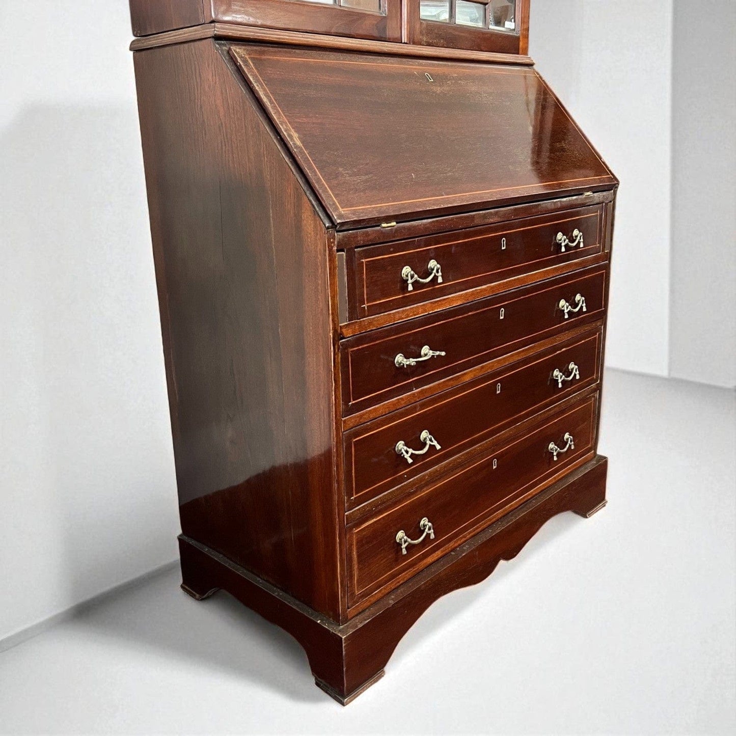 Credenza antica mobile libreria vetrina d'epoca in stile inglese 800 Trumeau Categoria Vetrine