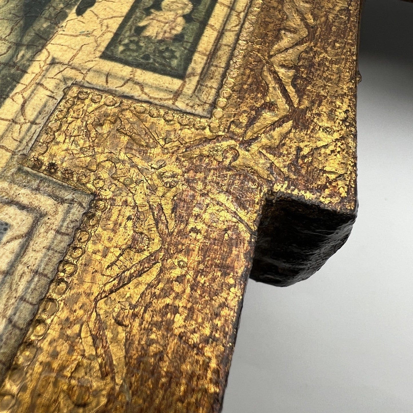 Crocifisso stile antico Icona Croce religiosa sacra in legno dorato da parete Categoria Oggetti sacri - rosari