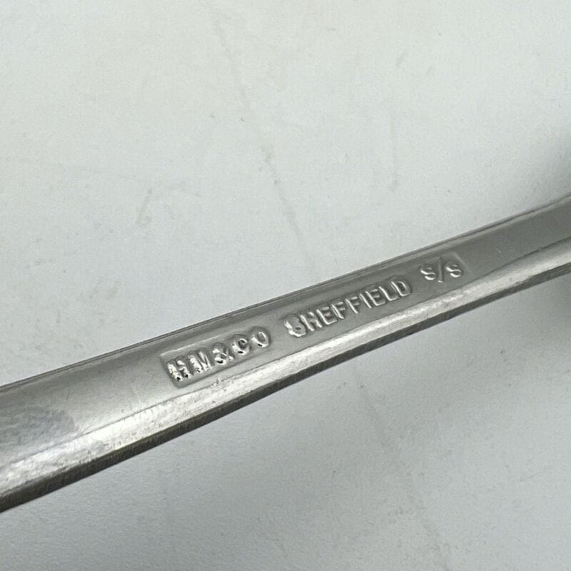Cucchiaino da zucchero in Argento silver plated Souvenir Regina Elisabetta 1977 Categoria Arte e antiquariato:Argento:Oggetti da tavola e cucina:Posate