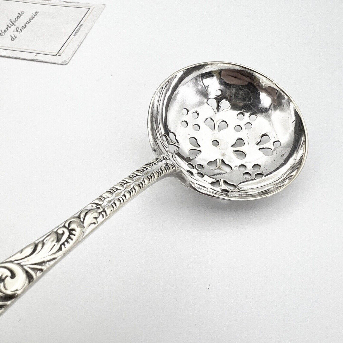 Cucchiaio in argento sheffield antico silver plate colino da zucchero epoca 900 Categoria Sheffield & Argento