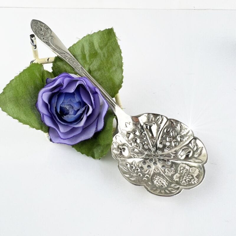 Cucchiaio posata in argento sheffield antico silver plate colino spargi zucchero Categoria Sheffield & Argento